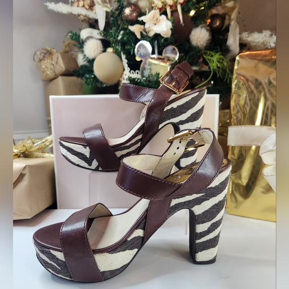 Michael Kohrs 7.5 Sexy Wedge Heel Ankle Strap Sandals Zebra with box - Picture 2 of 8